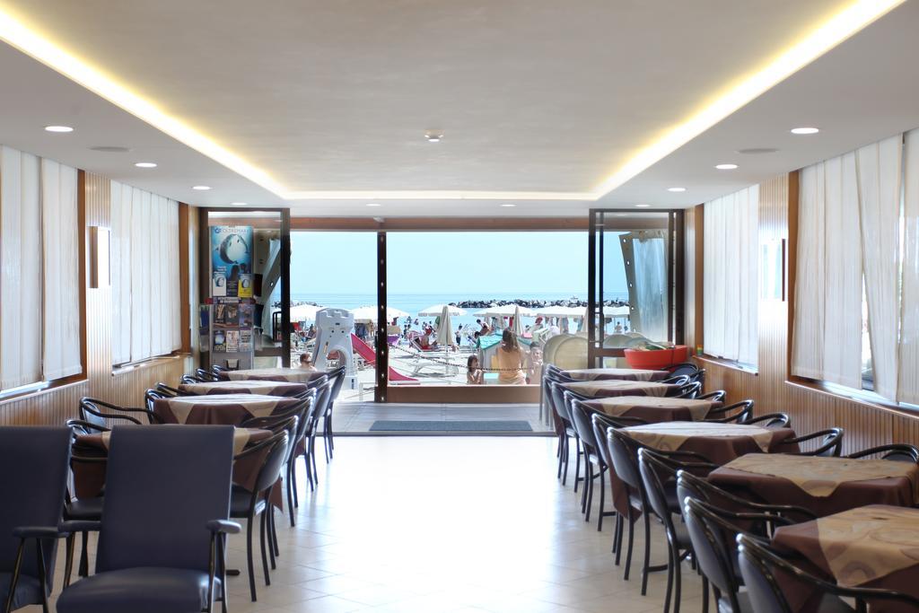 Hotel Marco Polo Bellaria-Igea Marina Esterno foto