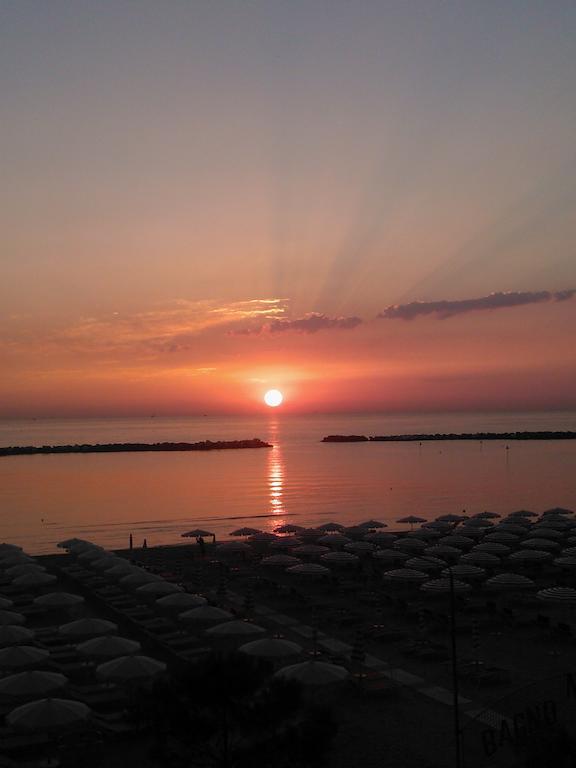 Hotel Marco Polo Bellaria-Igea Marina Esterno foto