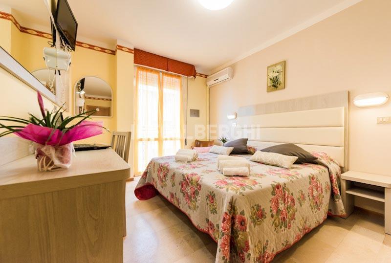 Hotel Marco Polo Bellaria-Igea Marina Esterno foto