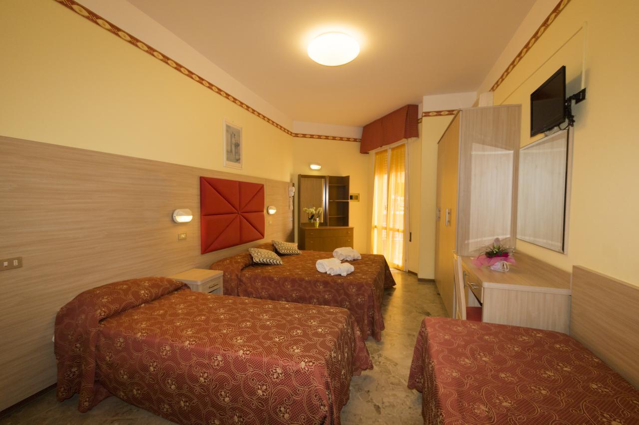 Hotel Marco Polo Bellaria-Igea Marina Esterno foto