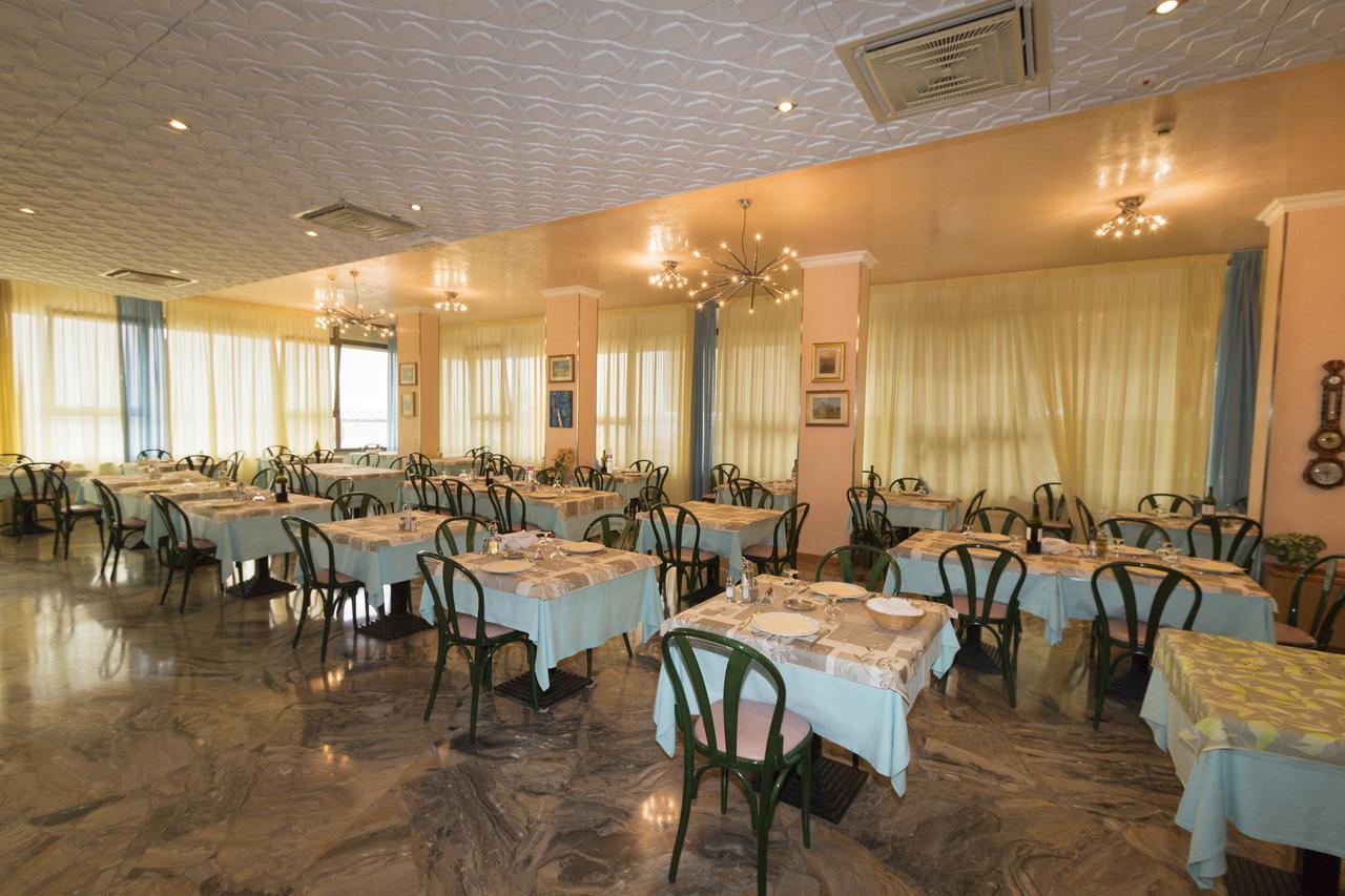 Hotel Marco Polo Bellaria-Igea Marina Esterno foto